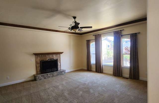 Large Grover Beach Home Gallery 1
