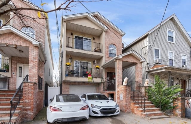 244 Clark Pl - 244 Clark Place, Elizabeth, NJ 07206