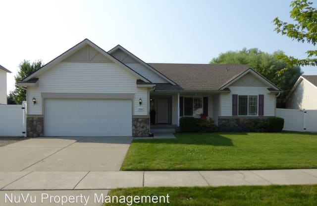 8016 N. Salmonberry Lp. - 8016 North Salmonberry Loop, Hayden, ID 83835