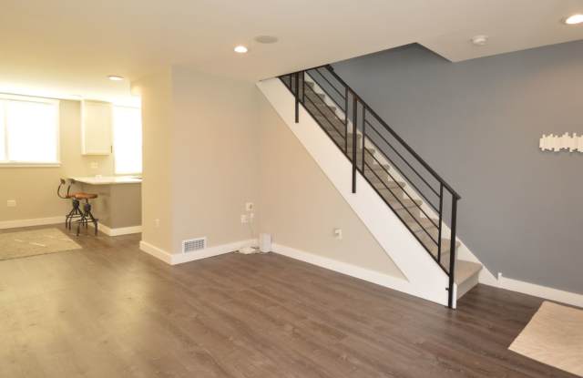 Beautifully Renovated 2-Bedroom Home with Garage Near Oxford Circle Gallery 1