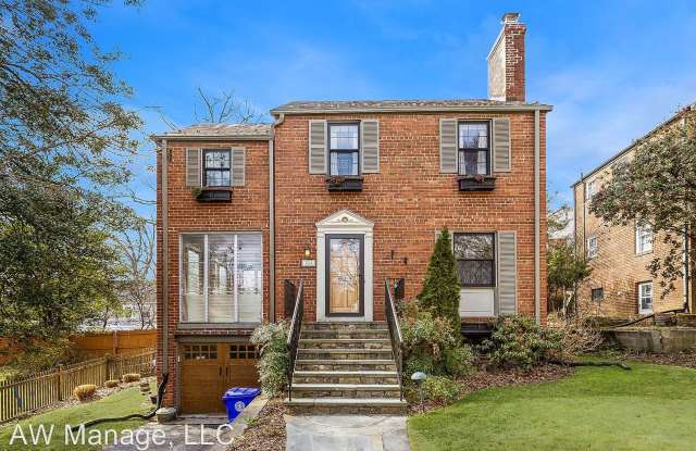 304 Greenwich Ln - 304 Greenwich Lane, Silver Spring, MD 20910