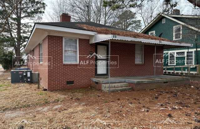 Newly Renovated 2-Bedroom Home on a Corner Lot photos photos