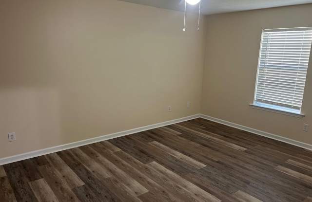 105 Crestland Drive Gallery 4