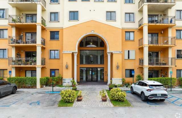 9340 Fontainebleau Blvd photos photos