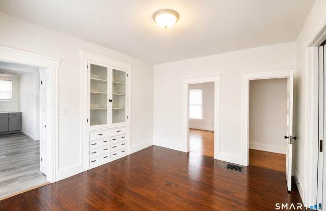 760 Howe Avenue Gallery 4