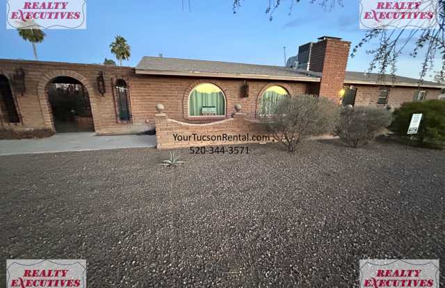 Romero Rd & Roger Rd - 3 bedroom 2 bath home , A/C and all appliances - Flowing Wells School District Gallery 3