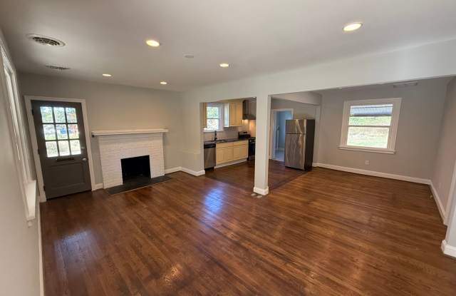 freshly updated 4-bedroom 2 full bath brick cape cod Gallery 4