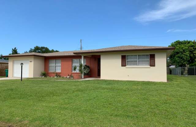 3/2/1 RENTAL HOUSE IN THE RIVER PARK AREA. photos photos