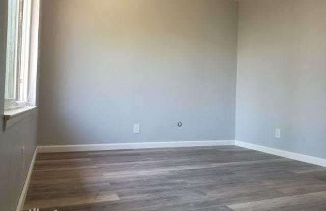 11275 Westonhill Dr 2/4-7 Gallery 2