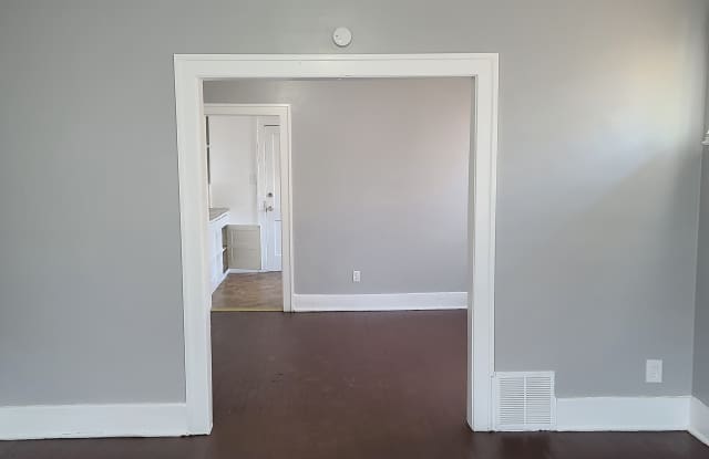 5354 Oregon St Apt 1E Gallery 2