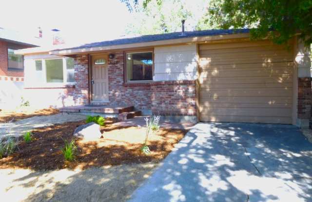 UNR friendly 3 Bedroom , 1 Bath close to campus photos photos UNR friendly 3 Bedroom , 1 Bath close to campus photos photos