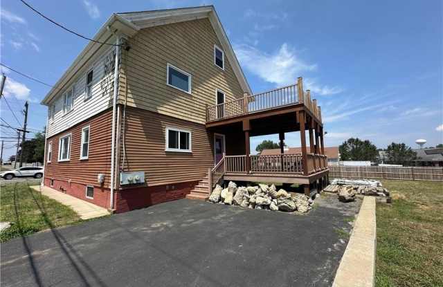 2872 Pawtucket Avenue photos photos