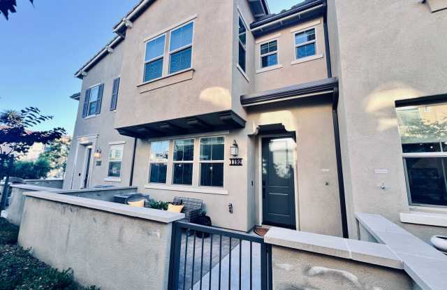 Stunning New Home for Rent in Vista photos photos