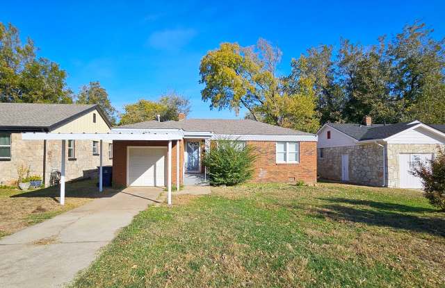 Adorable 2 Bed, 1 Bath- Fully Fenced Yard - 4013 Northwest Liberty Street, Oklahoma City, OK 73107
