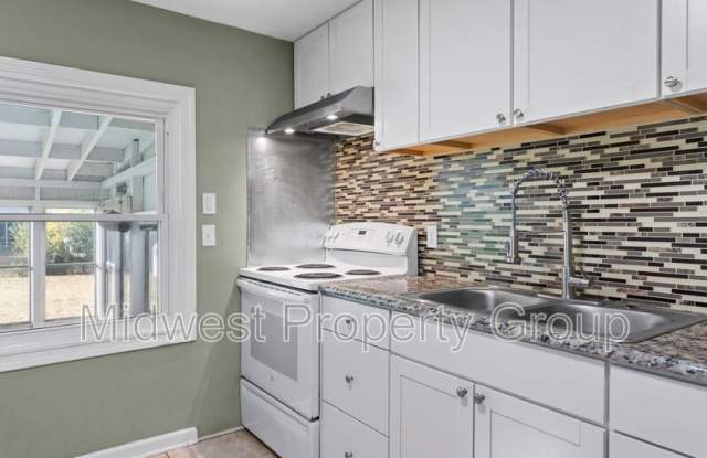 845 Boone Street - 845 Boone Street, Florissant, MO 63031