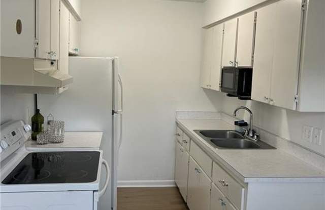 1124 Highlands Dr Gallery 3
