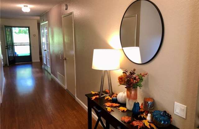 27793 Espinoza Gallery 3