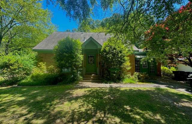 Southside Auburn Cottage photos photos