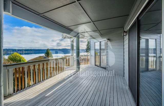 Water view 4 plex close to Silverdale and Public Transportation. photos photos Water view 4 plex close to Silverdale and Public Transportation. photos photos