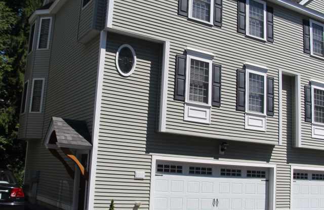 110 Smith Street - 110 Smith Street, Lowell, MA 01851