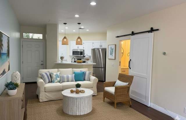 2 bed 1.5 bath in Dakota Community in Wagon Wheel - 131 White Sands, Coto de Caza, CA 92679 2 bed 1.5 bath in Dakota Community in Wagon Wheel - 131 White Sands, Coto de Caza, CA 92679