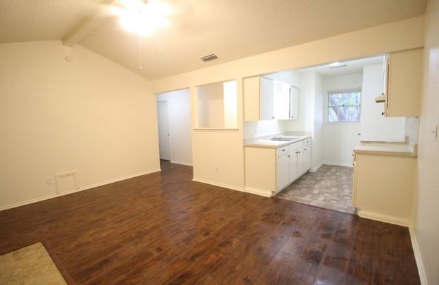 14407 Cimarron Dr Gallery 3