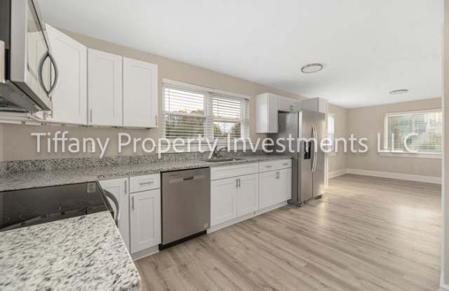 305 20th Avenue Northeast Gallery 4