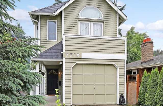 7519 25th Avenue Northeast Gallery 1