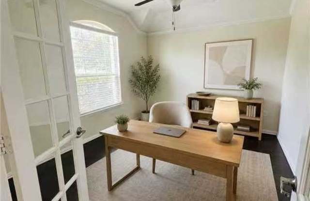 16600 Spence Park Lane Gallery 2