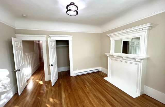 BREATHTAKING 2 BED/ 1 BATH MISSION FLAT!!! Gallery 2