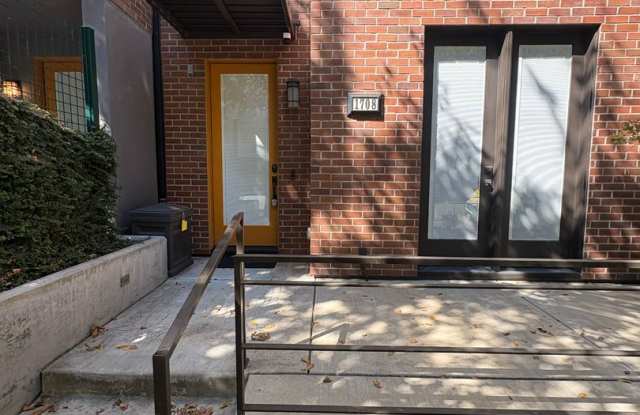 Vibrant 4 Story 2bed/3.5bath Plus Bonus Room in Midtown Gallery 4