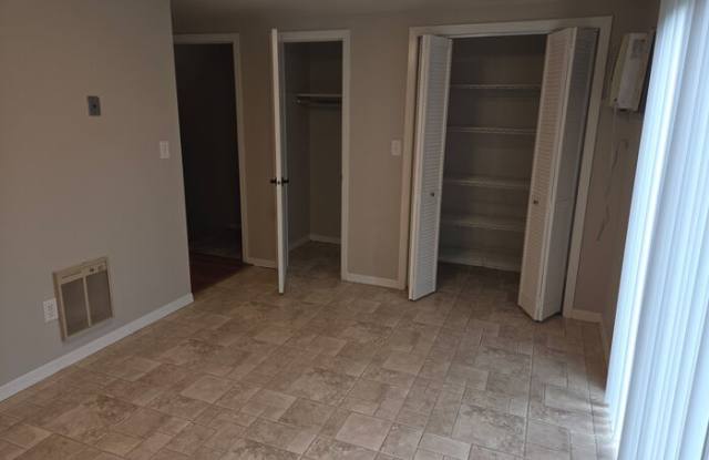 607 North Terrace Drive Gallery 2