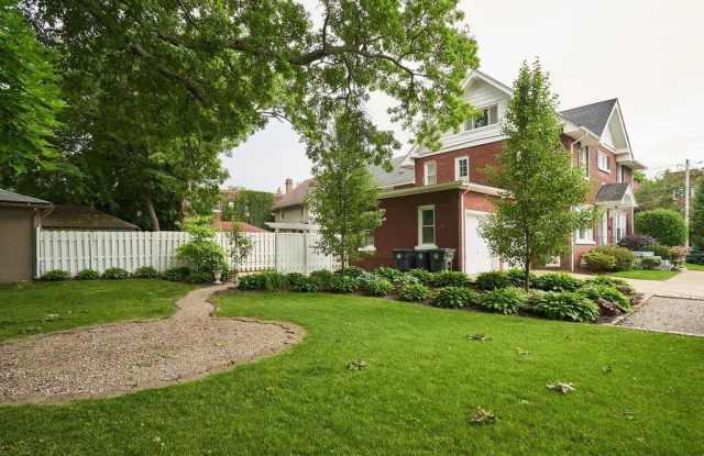 191 N Portage Path Gallery 3