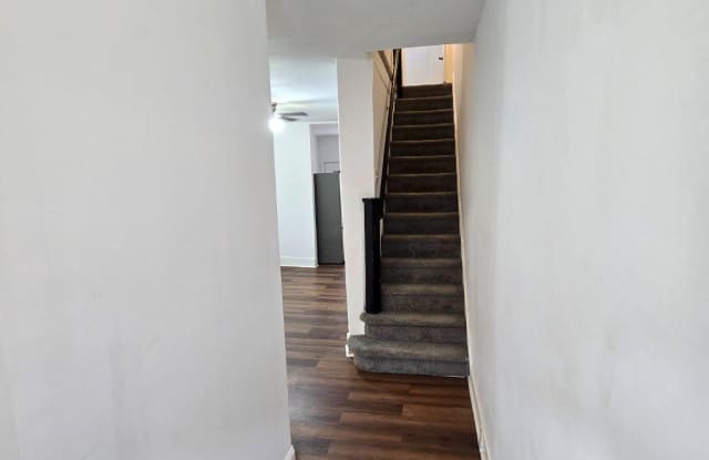 3112 STILLMAN Street Gallery 2