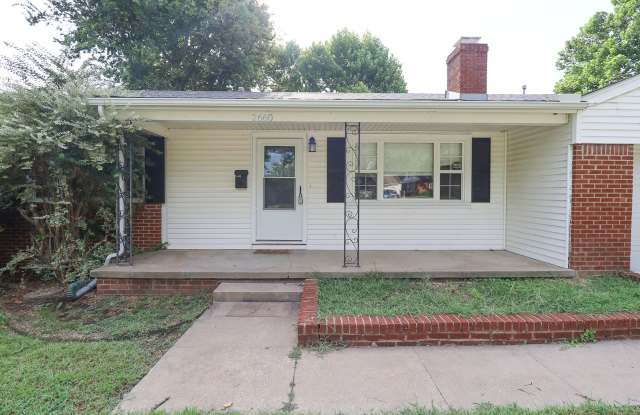 3 Bed | 1 Bath | Midtown Tulsa | Early August - 2660 South Quebec Avenue, Tulsa, OK 74114