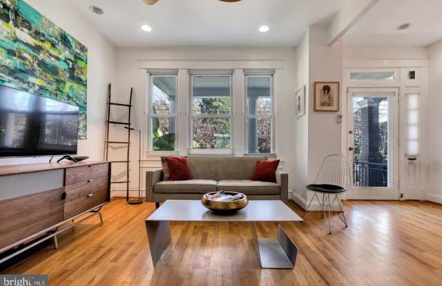 4622 NEW HAMPSHIRE Avenue NW Gallery 2