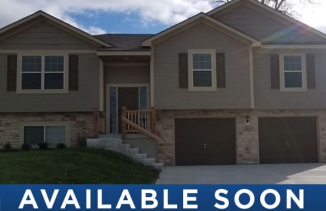 1305 Northwest High View Drive - 1305 NW High View Dr, Grain Valley, MO 64029