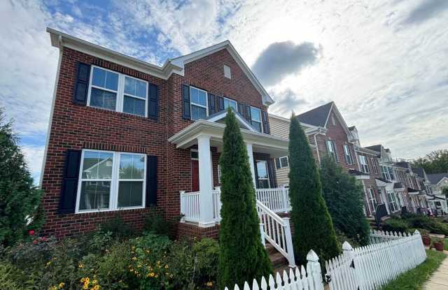 Clarksburg SF 5 bed + 4FB TOP 2 LEVELS ONLY Gallery 1