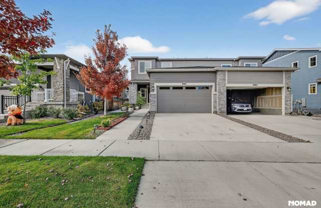 Charming 3BR House with finished basement in Parker photos photos