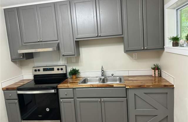 432 Squirrel Street unit: A photos photos