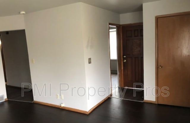 4633 W Villard Ave - 4633 West Villard Avenue, Milwaukee, WI 53218