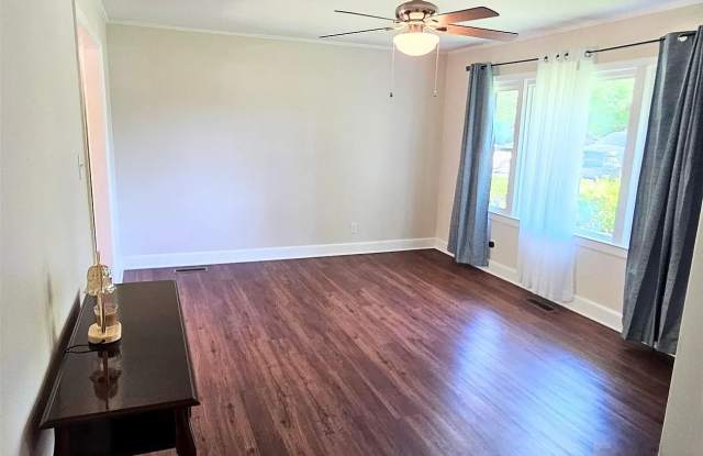 2154 Rosewood Drive photos photos