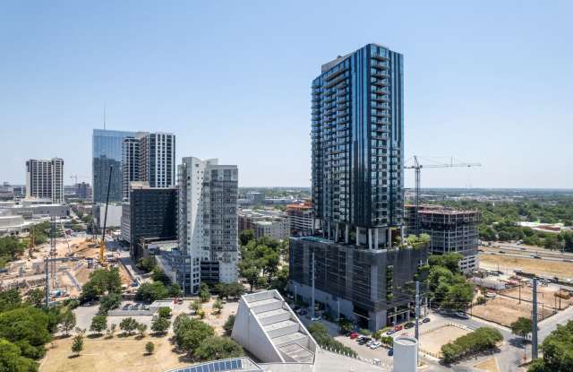DOWNTOWN AUSTIN CONDO ON RAINEY STREET!! 1 BEDROOM 1 BATH - FULLY FURNISHED photos photos
