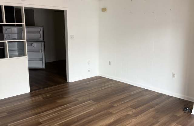319 E Dewart St photos photos