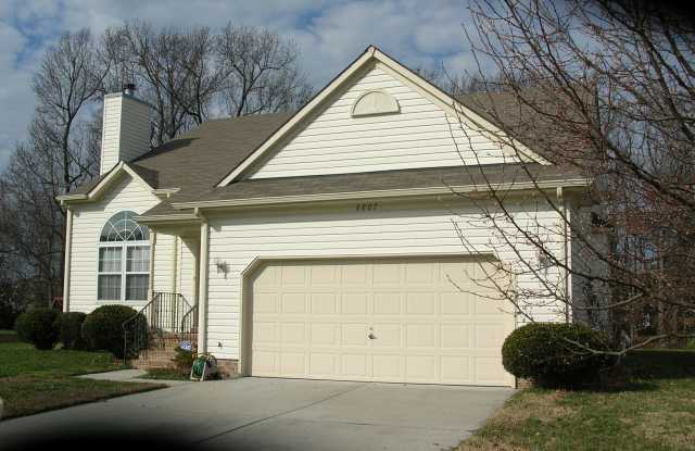 6807 Dickens Ct E - 6807 Dickens Court East, Suffolk, VA 23435