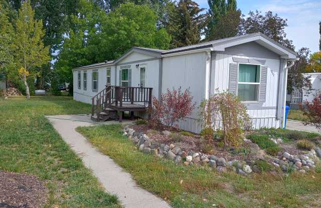 202 Holly Street - 202 Holly Street, Rexburg, ID 83440