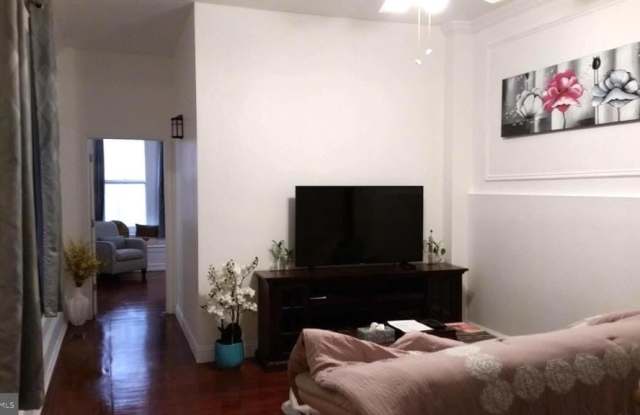 2034 DELANCEY PL Gallery 1