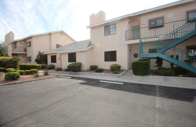 Lovely 2 Bed 2 Bath Downstairs Condo in Green Valley. photos photos