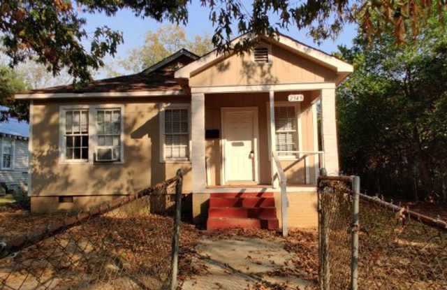 2948 Pierpont Ave photos photos