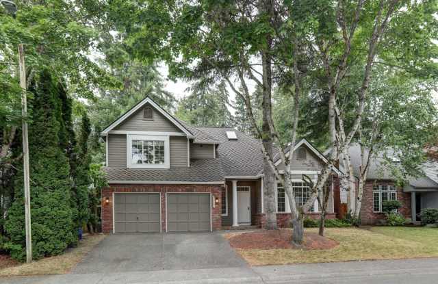 Beautifully Remodeled Home with Gourmet Kitchen & Fenced Yard in Klahanie photos photos Beautifully Remodeled Home with Gourmet Kitchen & Fenced Yard in Klahanie photos photos